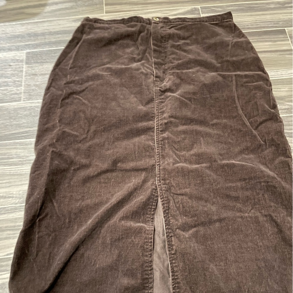 Corduroy maxi skirt with slit